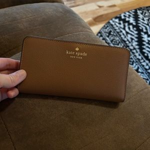 New Kate Spade Brown Leather Wallet